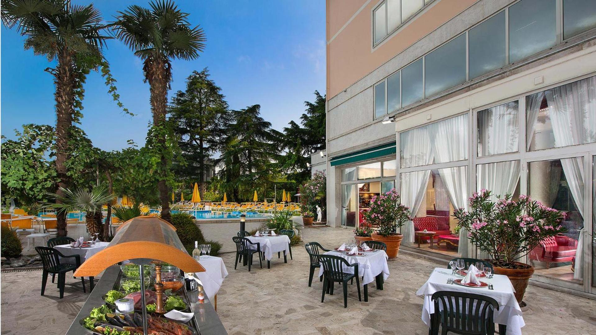 Hotel Terme Helvetia Abano Terme Extérieur photo
