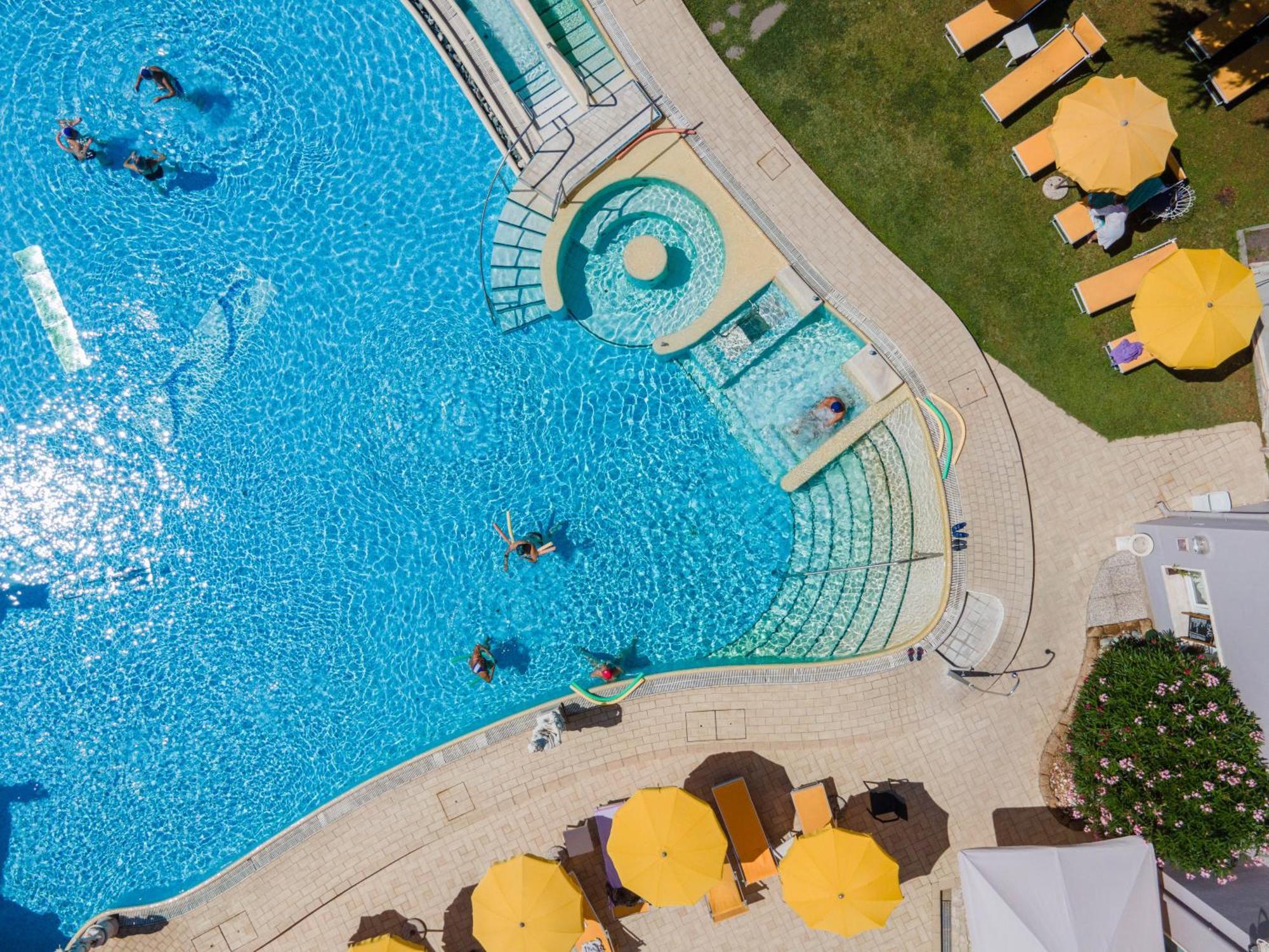 Hotel Terme Helvetia Abano Terme Extérieur photo