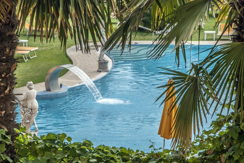 Hotel Terme Helvetia Abano Terme Extérieur photo
