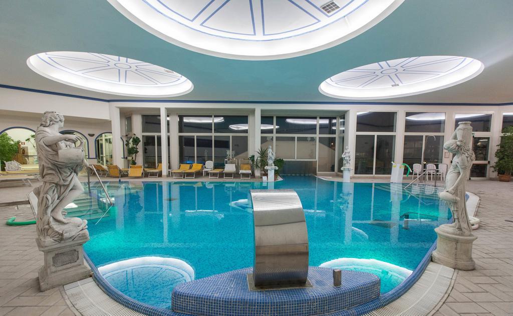 Hotel Terme Helvetia Abano Terme Extérieur photo