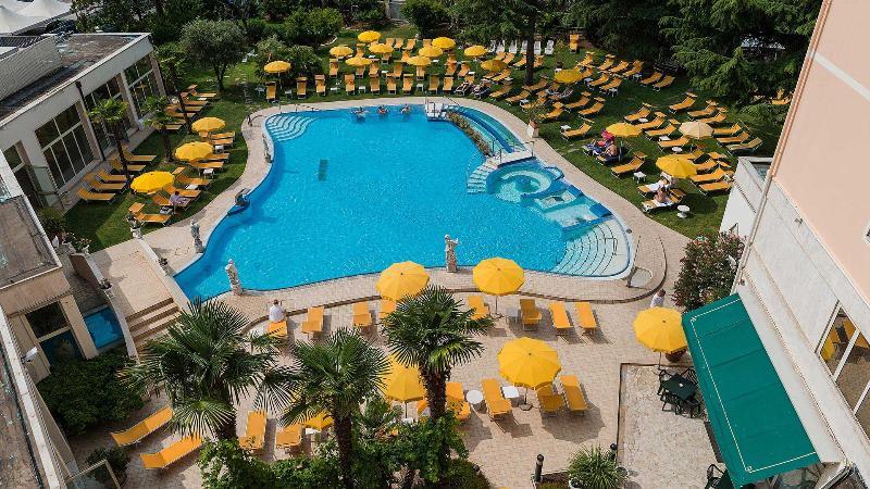 Hotel Terme Helvetia Abano Terme Extérieur photo